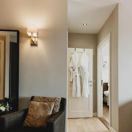 Hotel Grand Belle Vue 4*