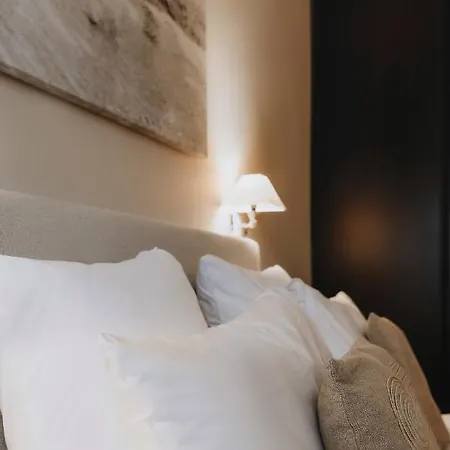 Hotel Grand Belle Vue